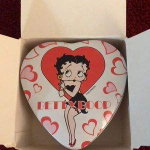 Betty Boop Watch In Heart Collection..